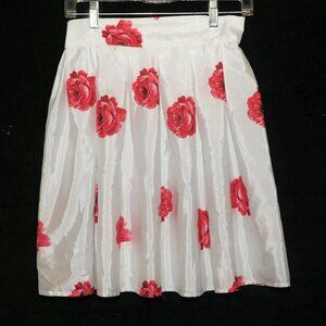 Jr Girls Size L Bold Floral White Rayon Skirt Red Roses Holiday Dressy Formal